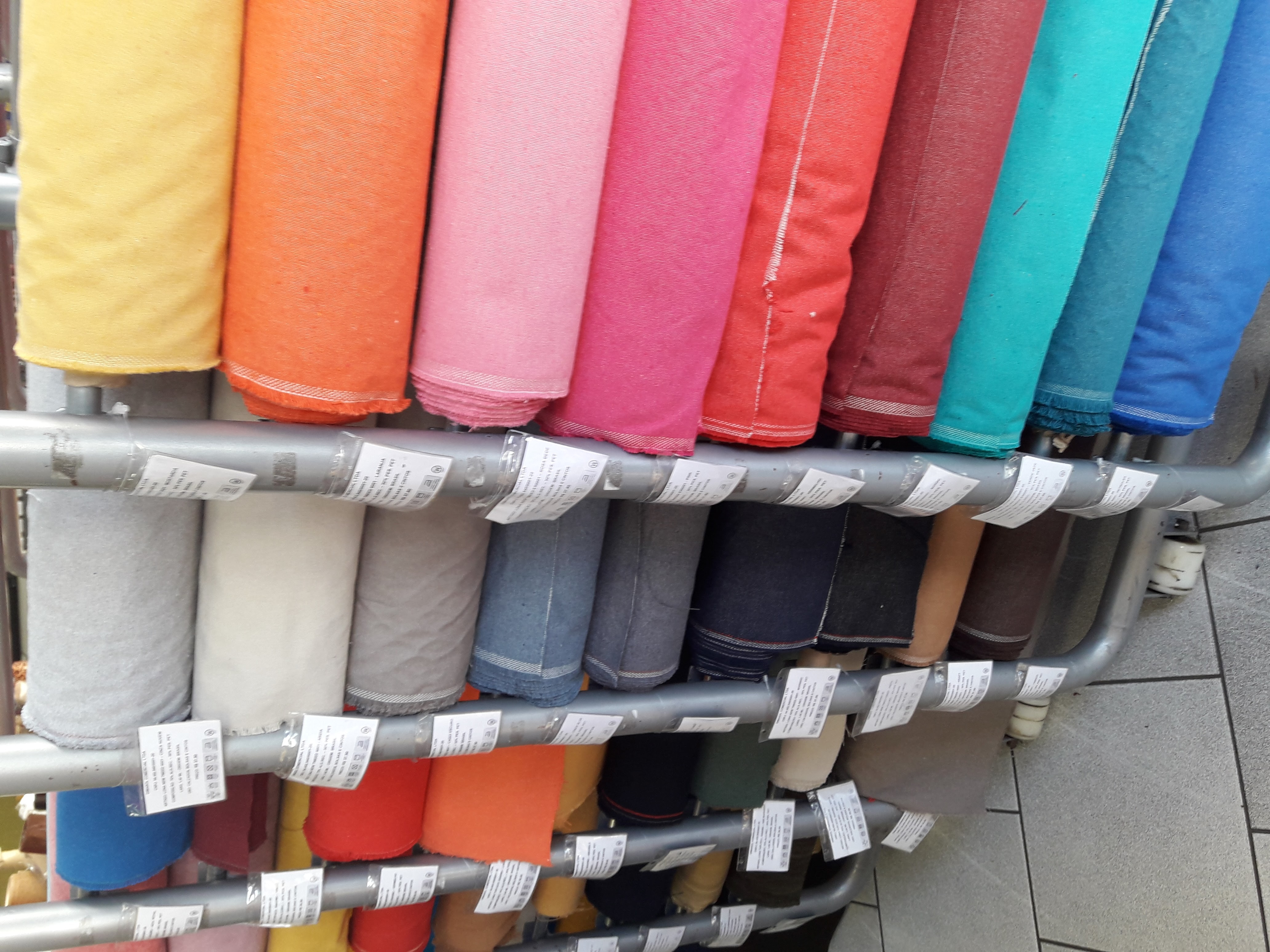 Lona para bolsas, mochilas e acessórios.